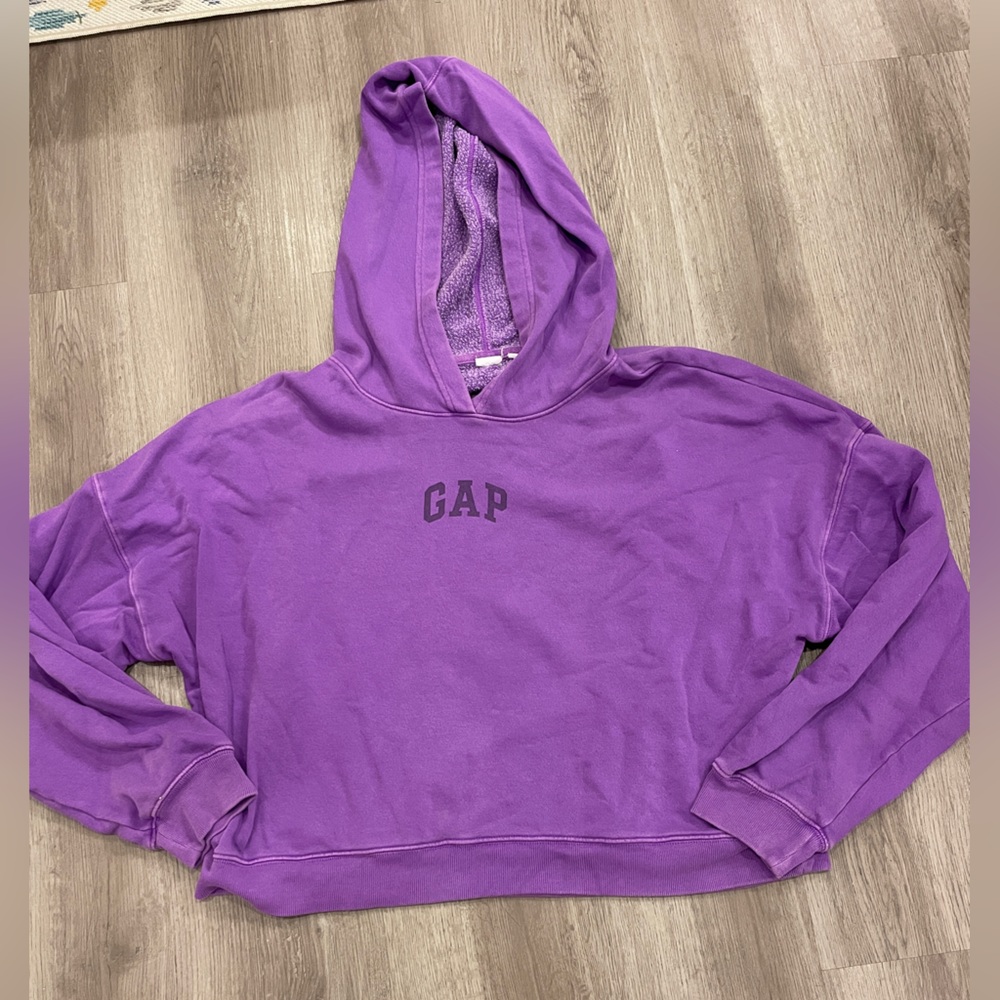 GAP Relaxed mini logo cropped hoodie- ultra Violet wave- M